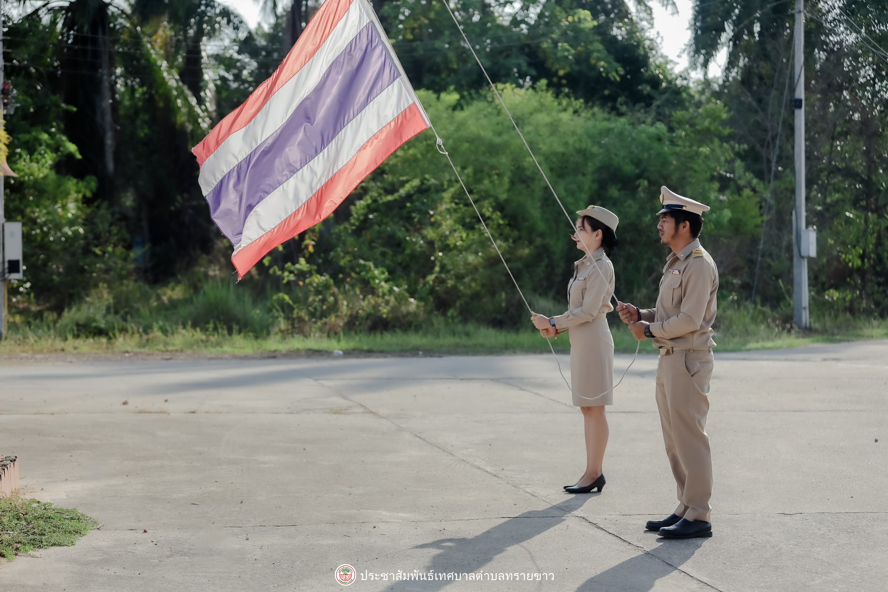 กิจกรรมเคารพธงชาติใน วันอังคารที่ 2 เมษายน 2567 เวลา 08.00 น. 
ณ ลานหน้าเสาธง เทศบาลตำบลทรายขาว